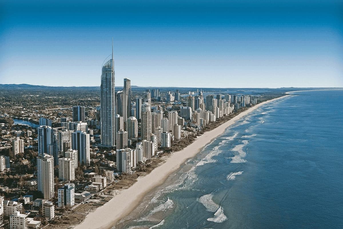 Breezy professional house cleaners servicing Gold Coast and surrounding suburbs